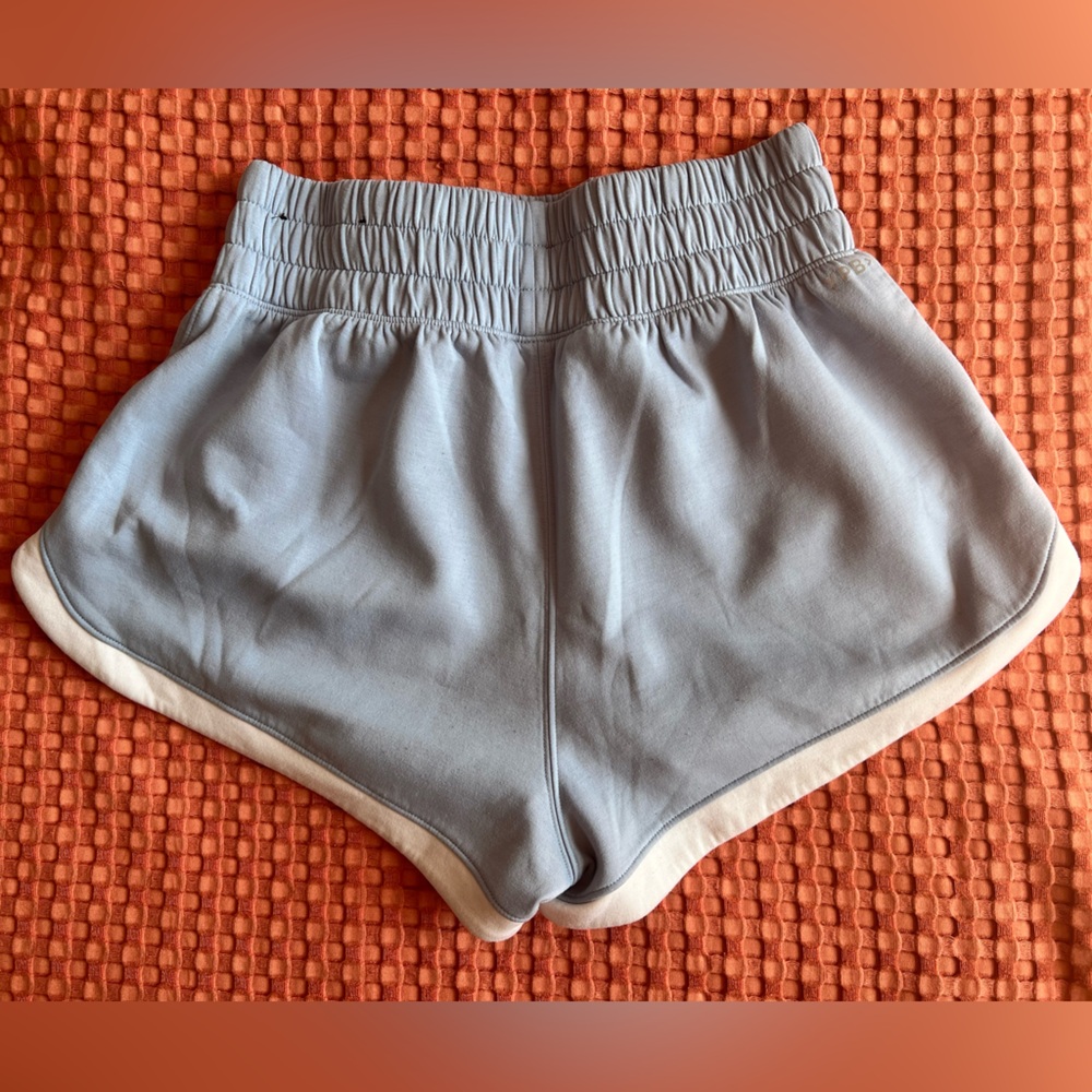 Abercrombie baby blue with white strip YPB neoKNIT shorts - Picture 5 of 6